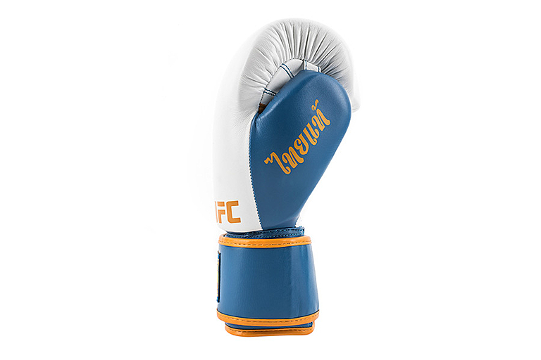 Перчатки для бокса UFC Premium True Thai (синий/белый). Фото N2